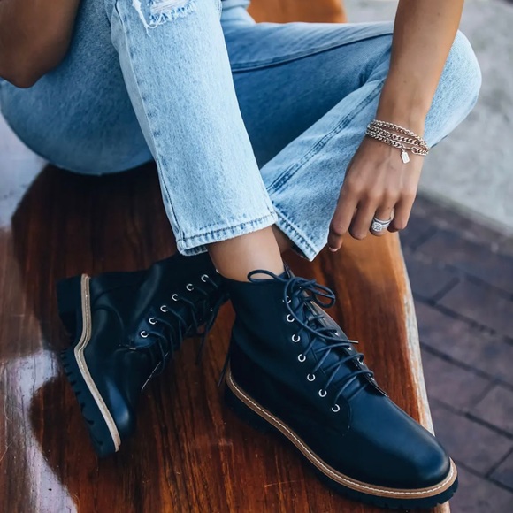 SOLD OUT style ! Black combat boots - Picture 2 of 5